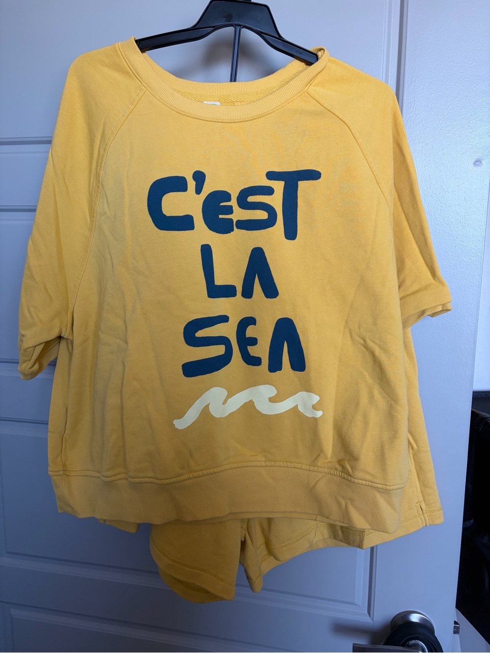 Graphic Tee and short set - 'C'est La Sea'